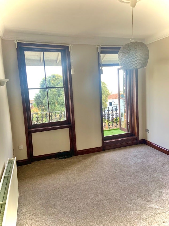 Flat Albion Hill in Thanet