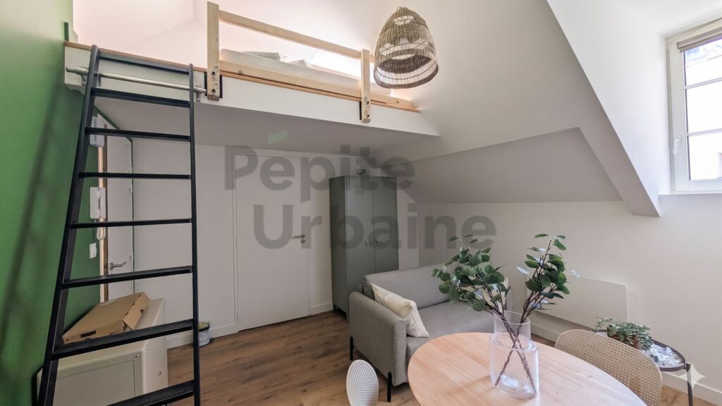 Flat Rue Jean Jaurès in Nantes