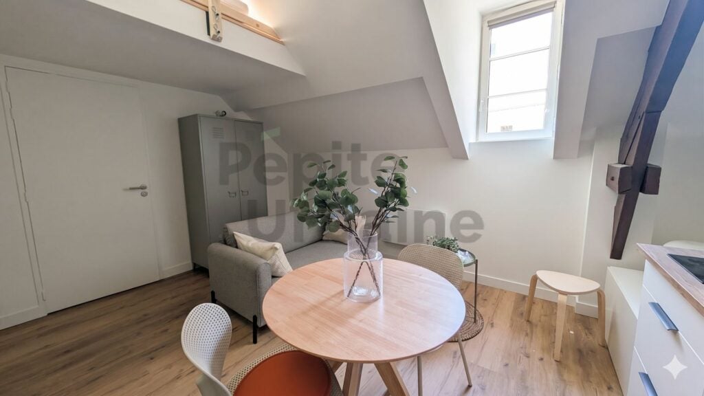 Flat Rue Jean Jaurès in Nantes