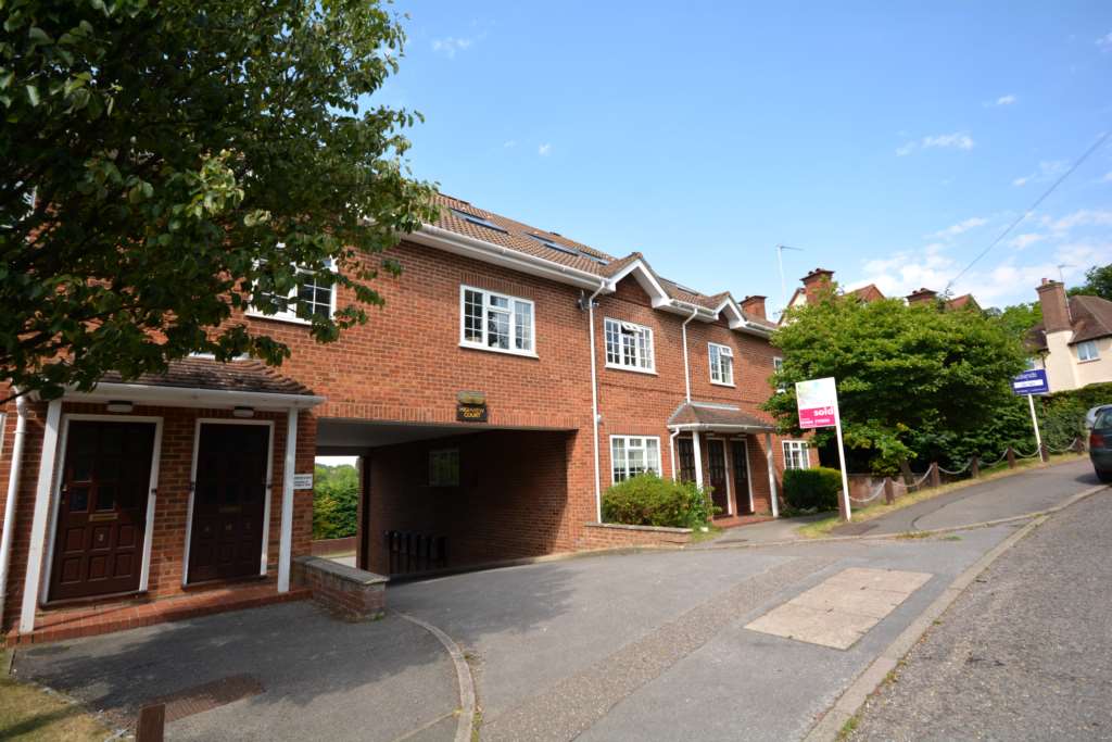 Flat Eskdale Avenue in Chesham