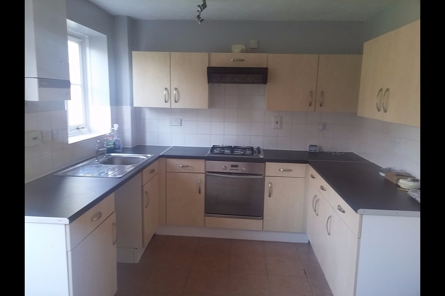 House Discovery Close in Sandwell