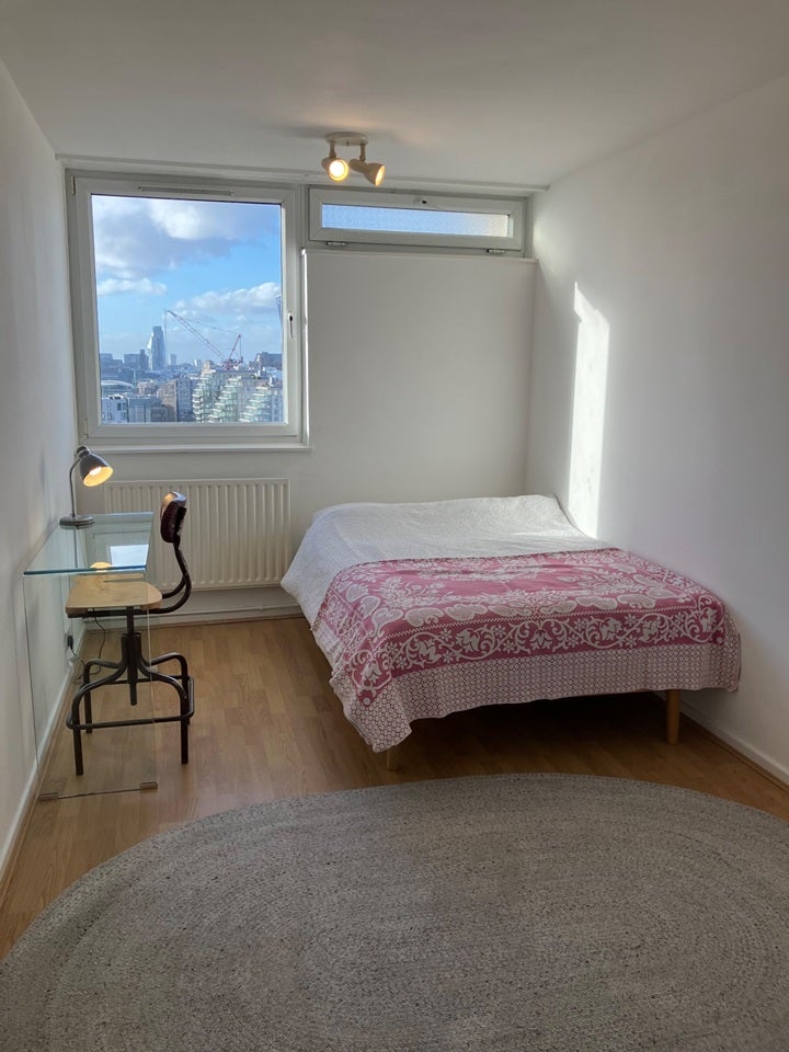 Room Eldon's Passage in Greater London