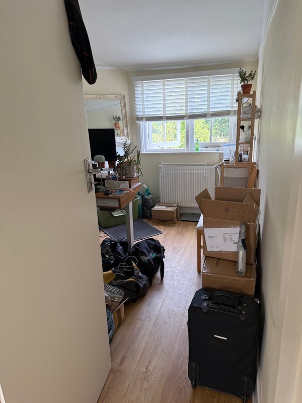 Room Etheldene Avenue in Greater London