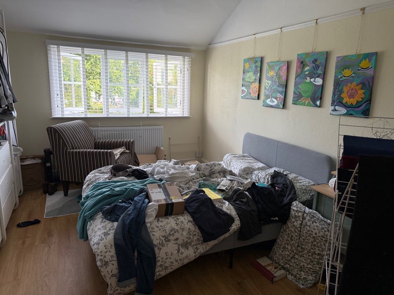 Room Etheldene Avenue in Greater London