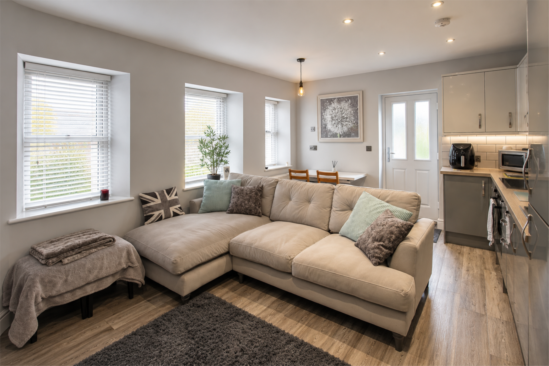 Flat Severn Road in Weston-super-Mare