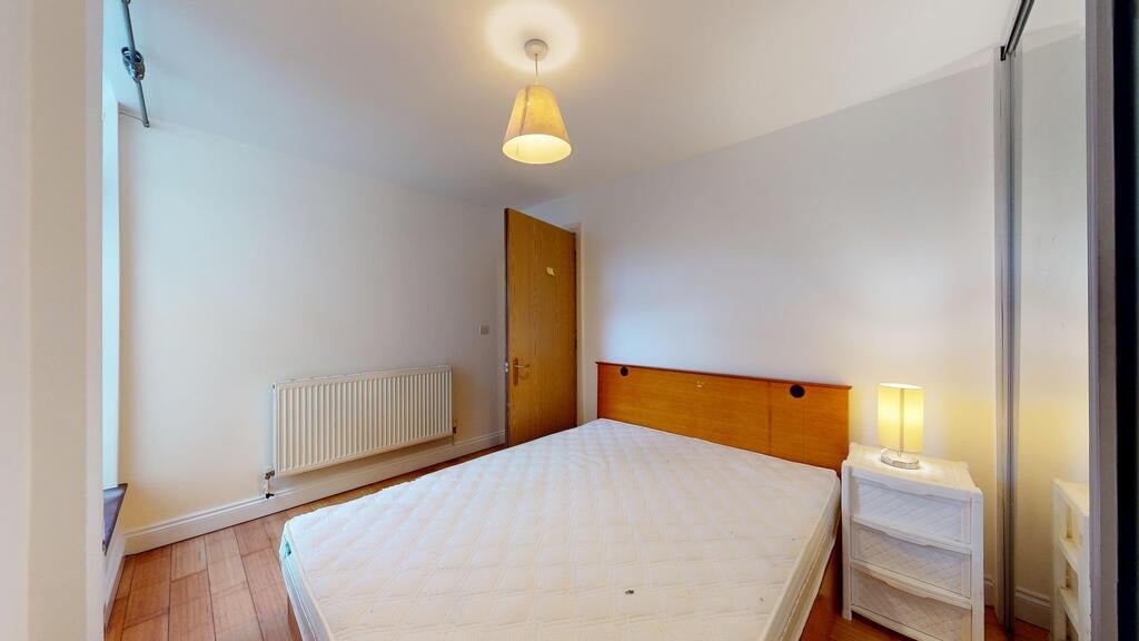 Flat Walworth Road in Greater London