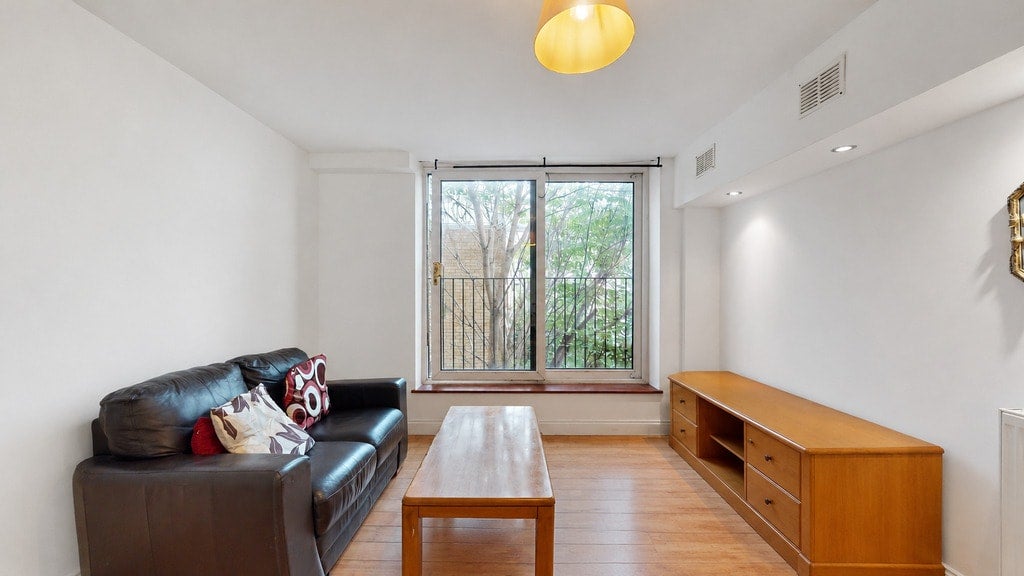 Flat Walworth Road in Greater London