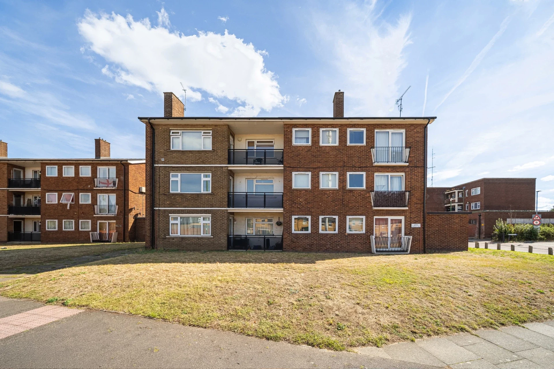 Flat Bexley High Street in Greater London