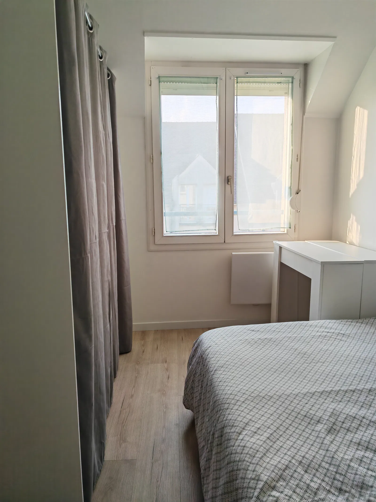 Chambre Boulevard Combes Marnes à Corbeil-Essonnes