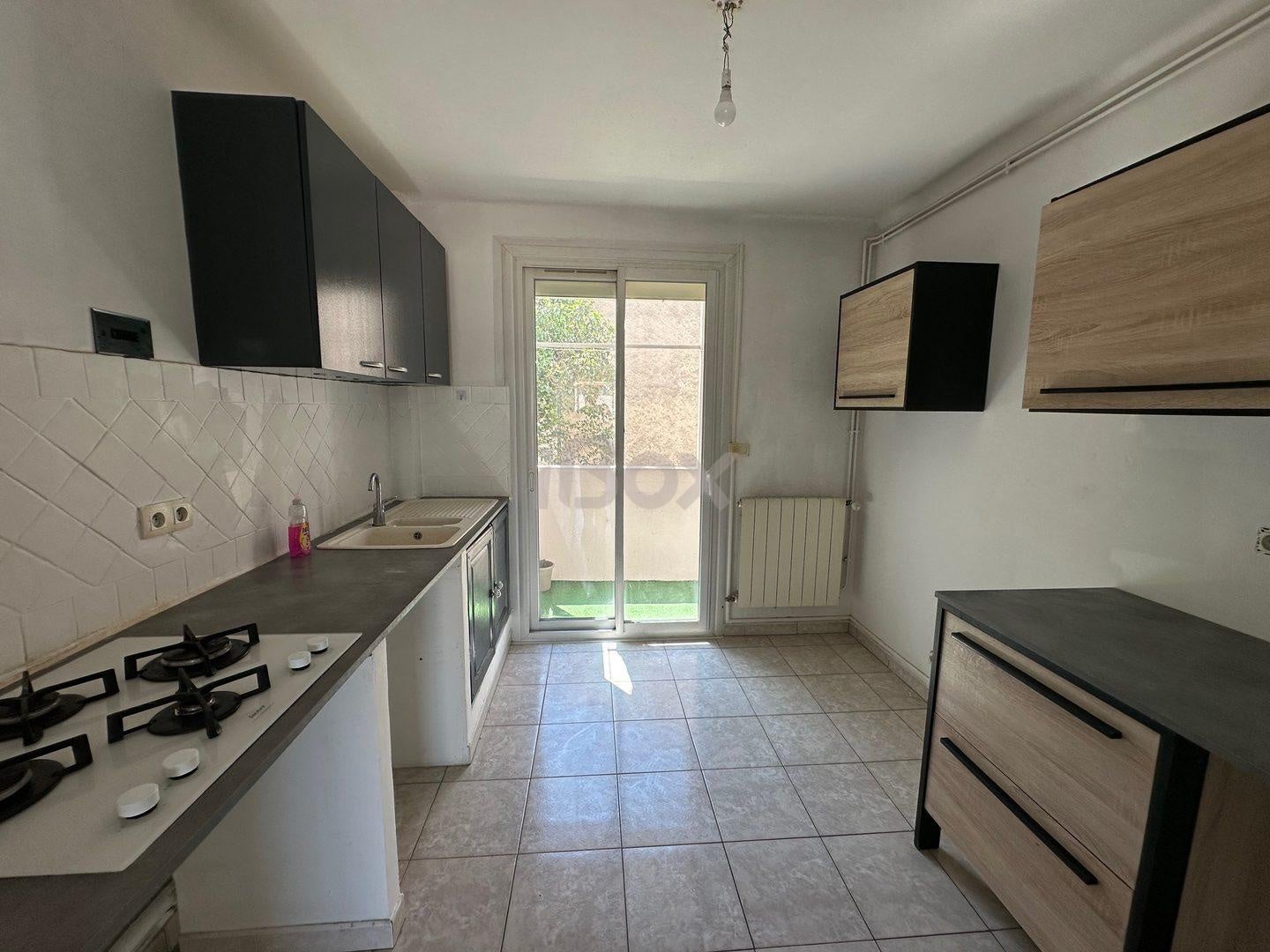 Flat Avenue Esprit Armando in La Seyne-sur-Mer