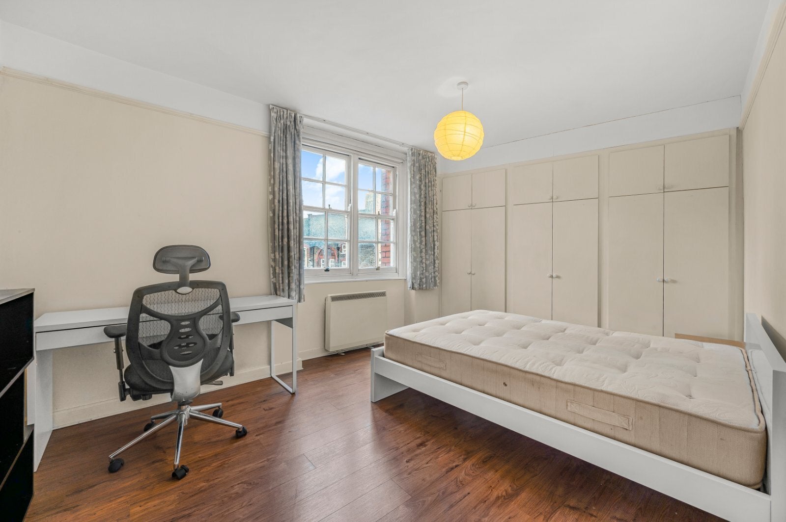 Flat Hastings Street in Greater London
