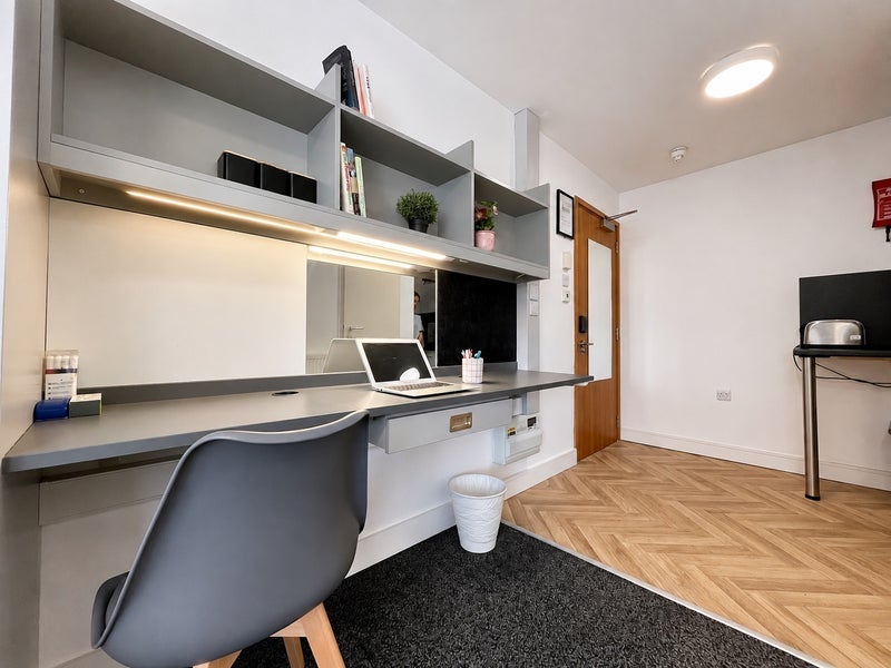 Flat Clarendon Street in Nottingham