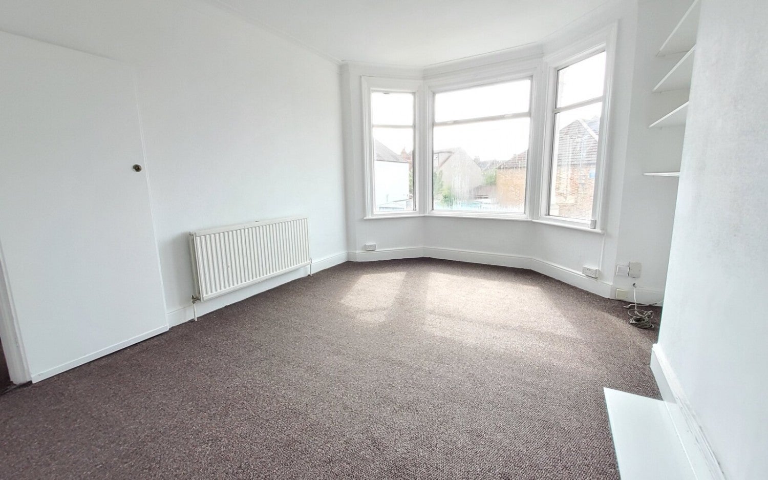 Flat Devonshire Road in Greater London