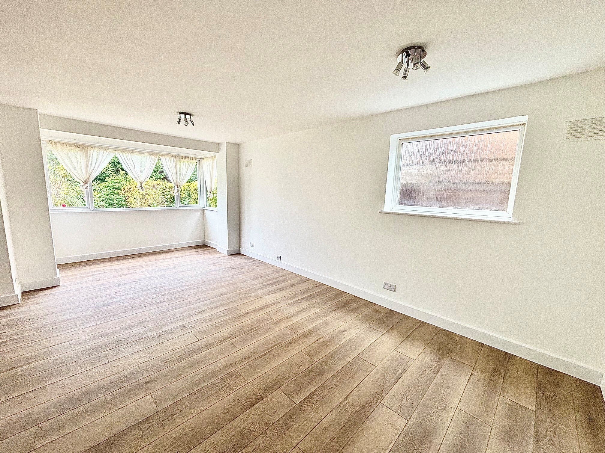 Flat Dudley Court in Greater London