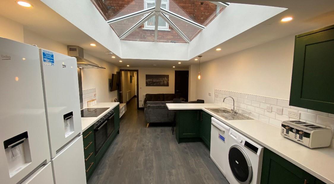 Room Vecqueray Street in Coventry