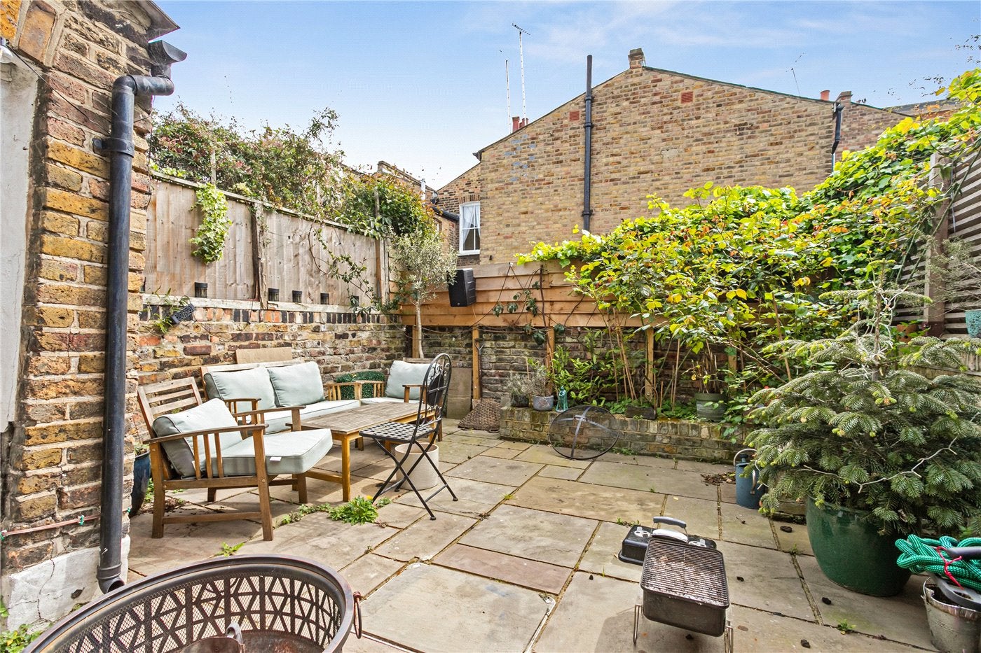 House Quilter Street in Greater London