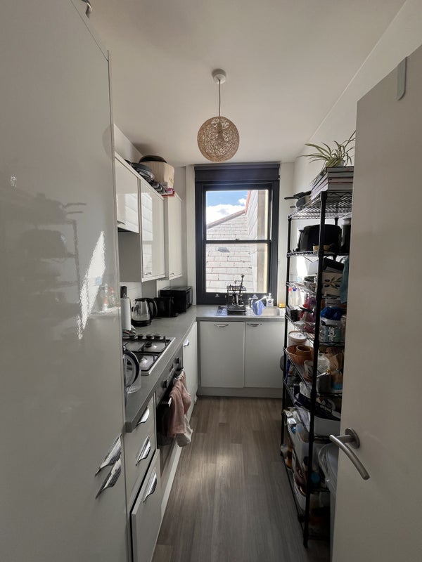 Room Essex Road in Greater London