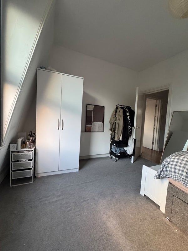 Room Essex Road in Greater London