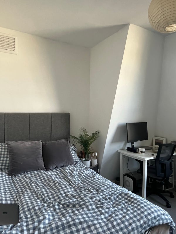 Room Essex Road in Greater London