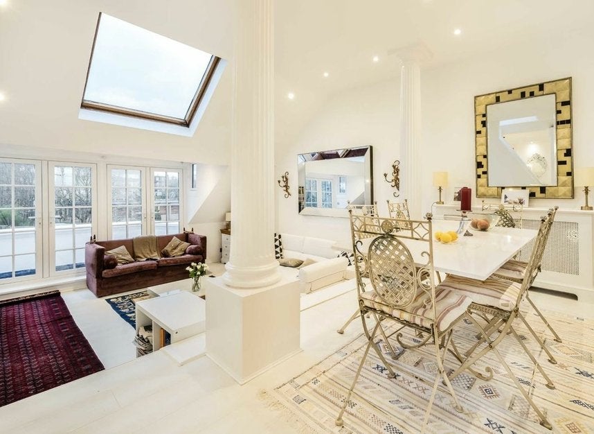 Flat Thurlow Road in Greater London