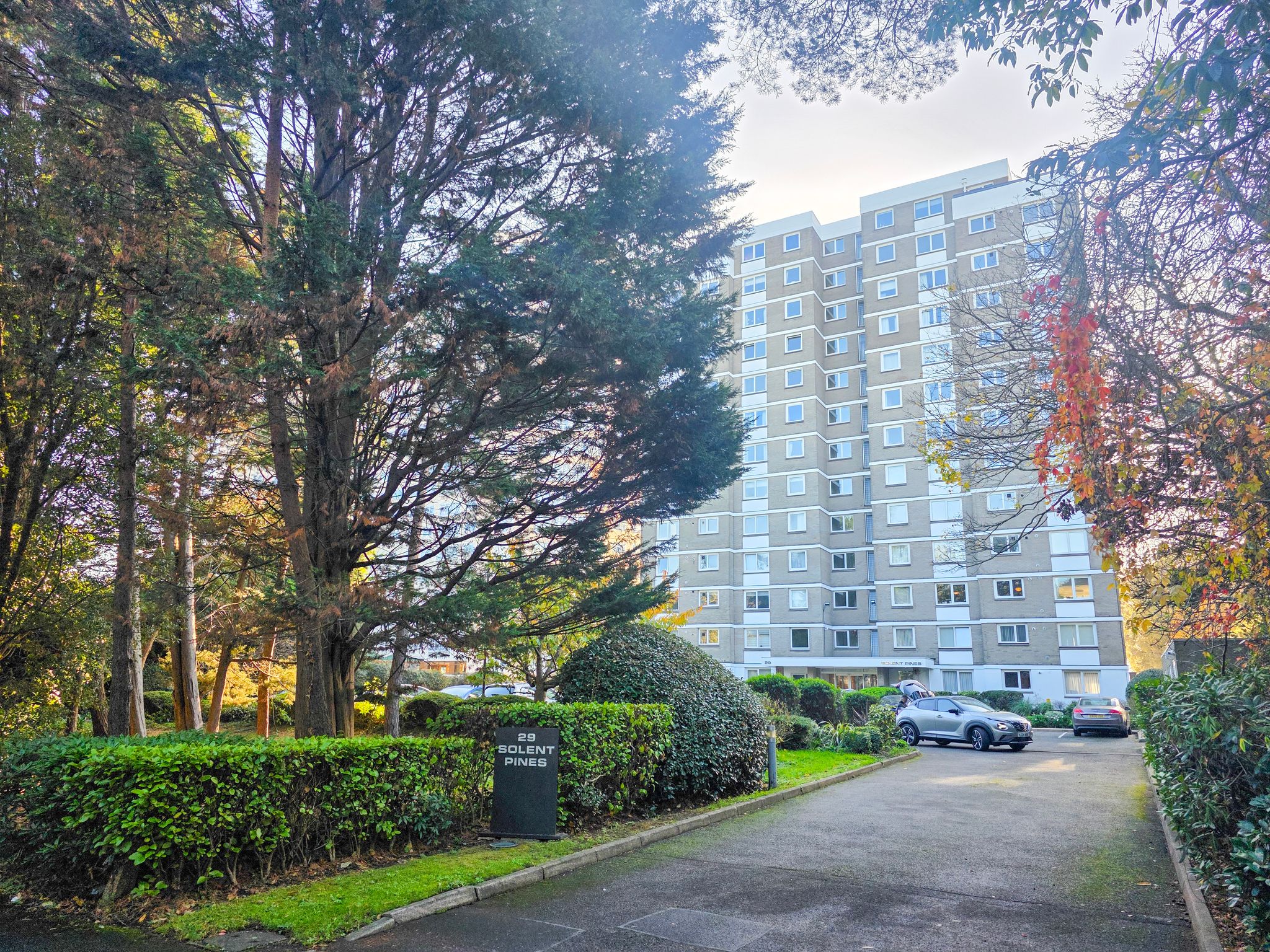 Flat Manor Road in Bournemouth