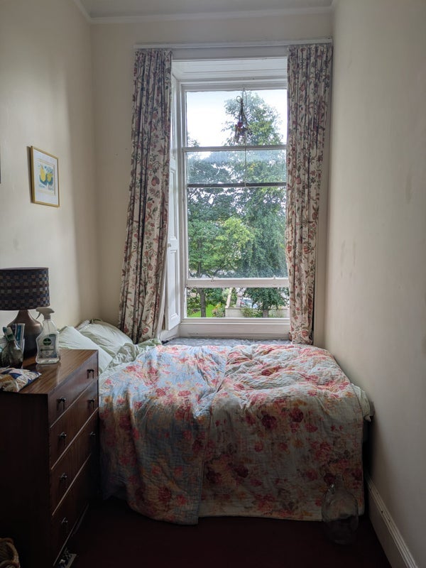Room Thirlestane Road in City of Edinburgh