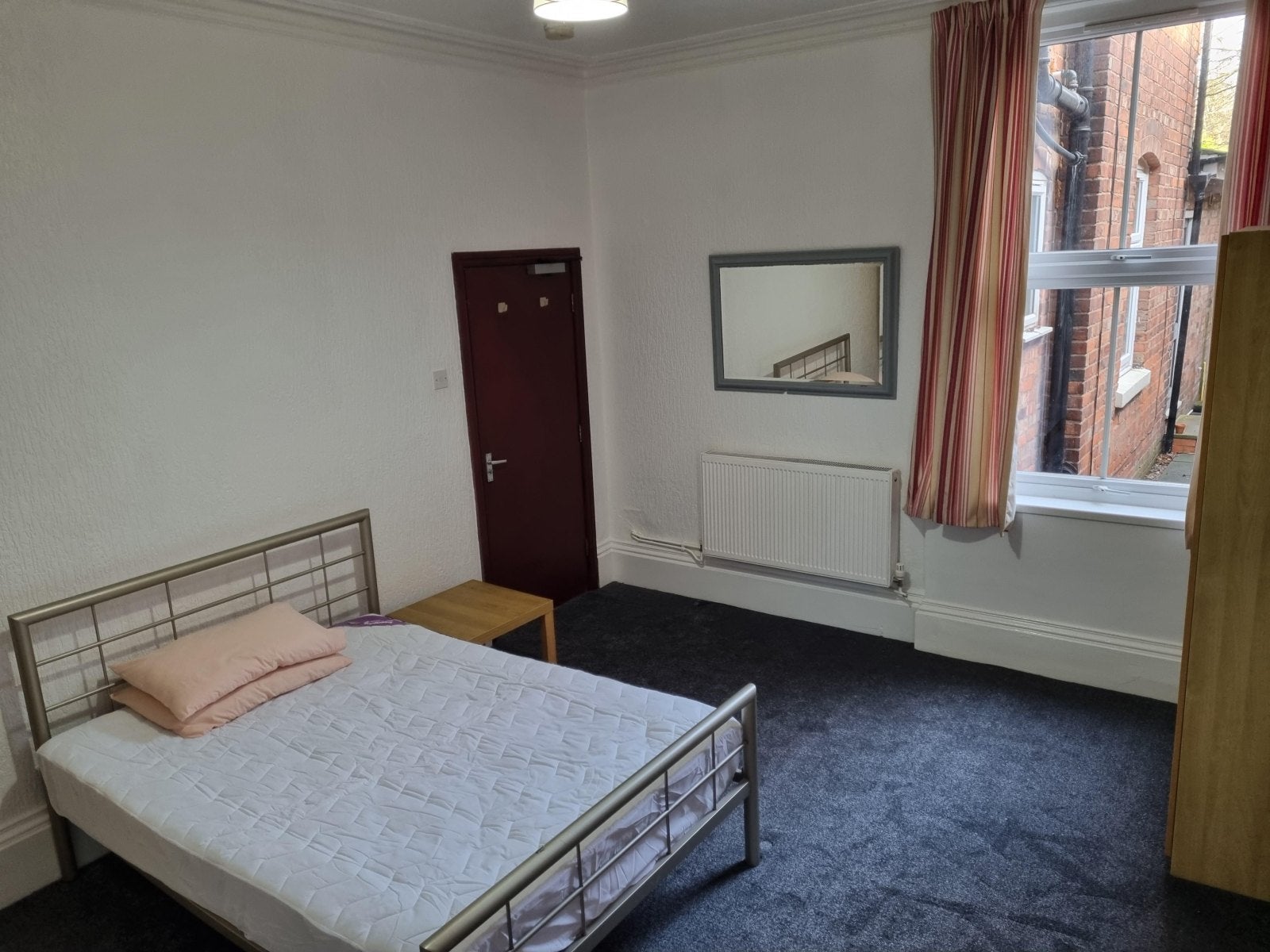 Flat Bath Avenue in Wolverhampton