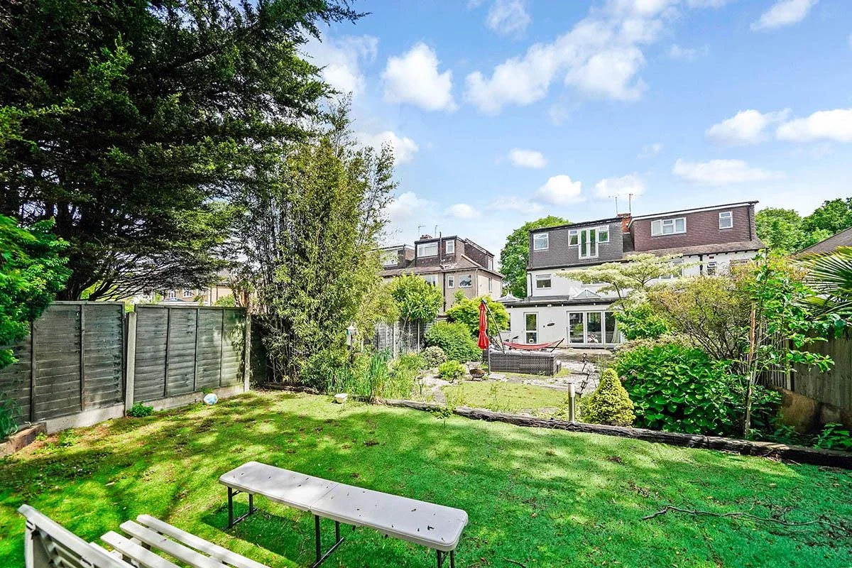 House Larkshall Road in Greater London