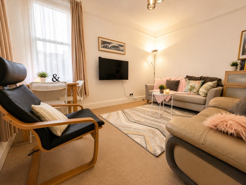 Room Hankinson Road in Bournemouth