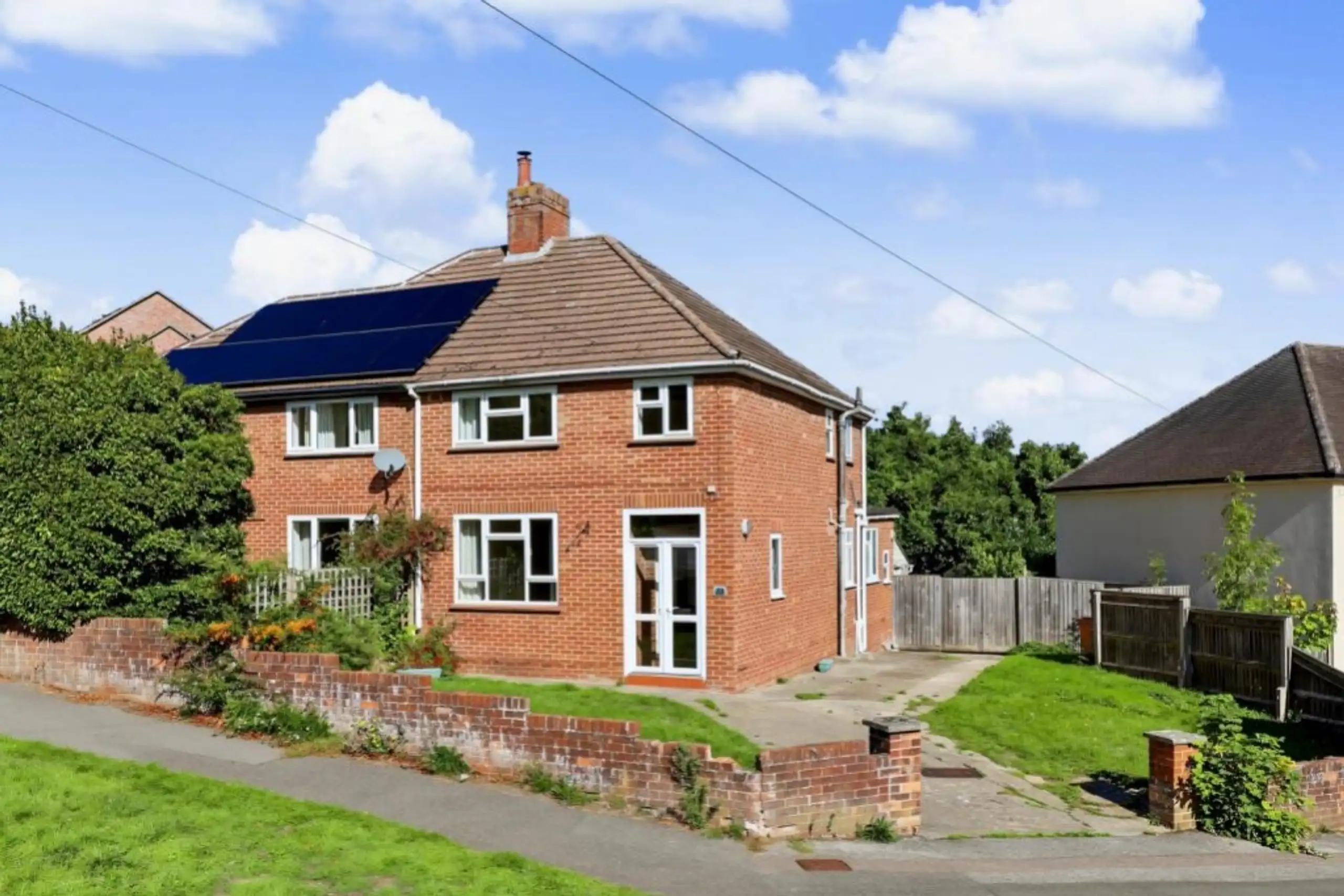 House Raleigh Park Road in Vale of White Horse
