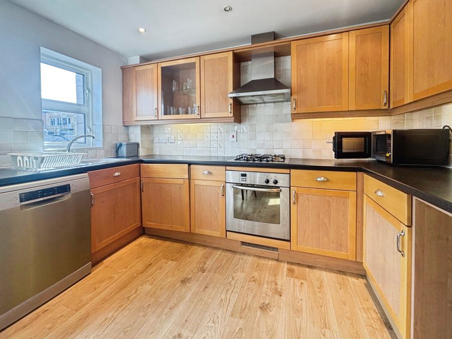 Flat Watlington Street in Reading