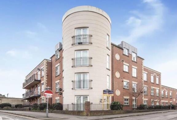 Flat South Street in Reading