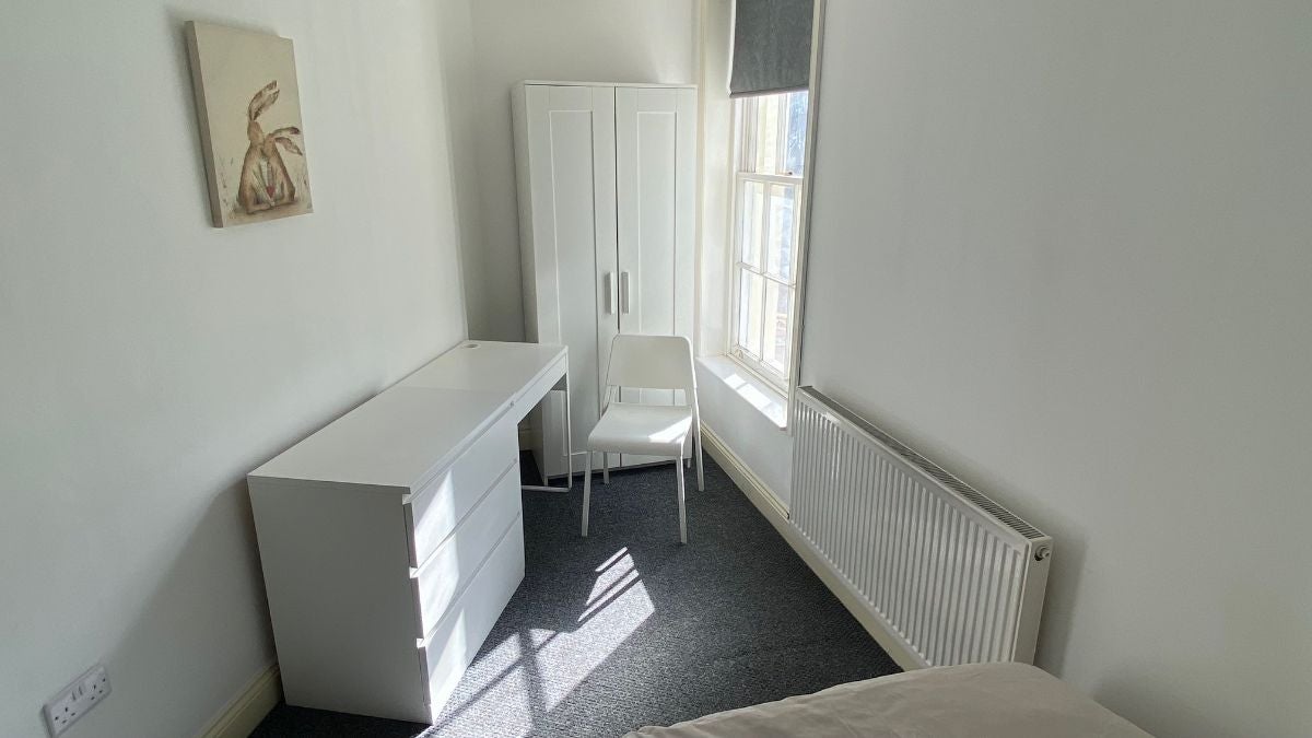 Room Bradford Street in Walsall