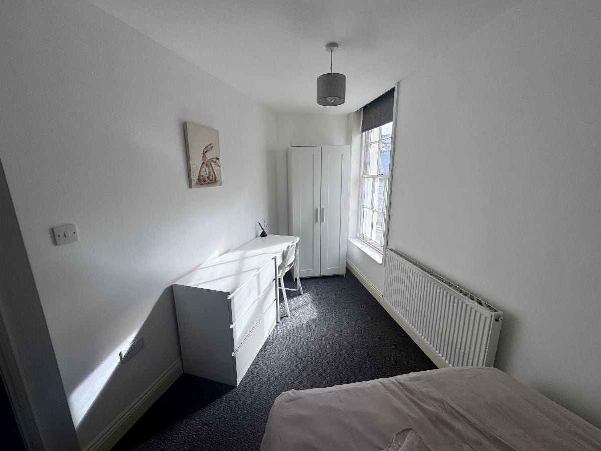 Room Bradford Street in Walsall