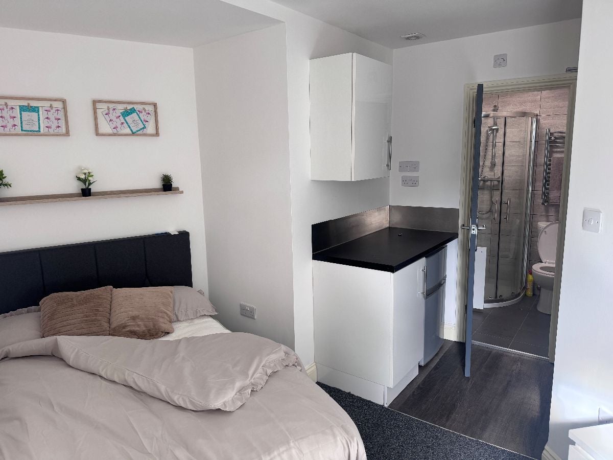 Room Bradford Street in Walsall