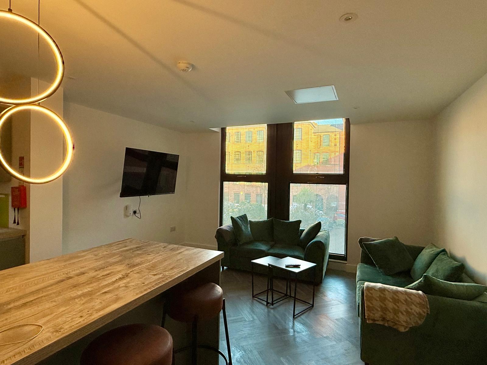 Room Alfreton Road in Nottingham