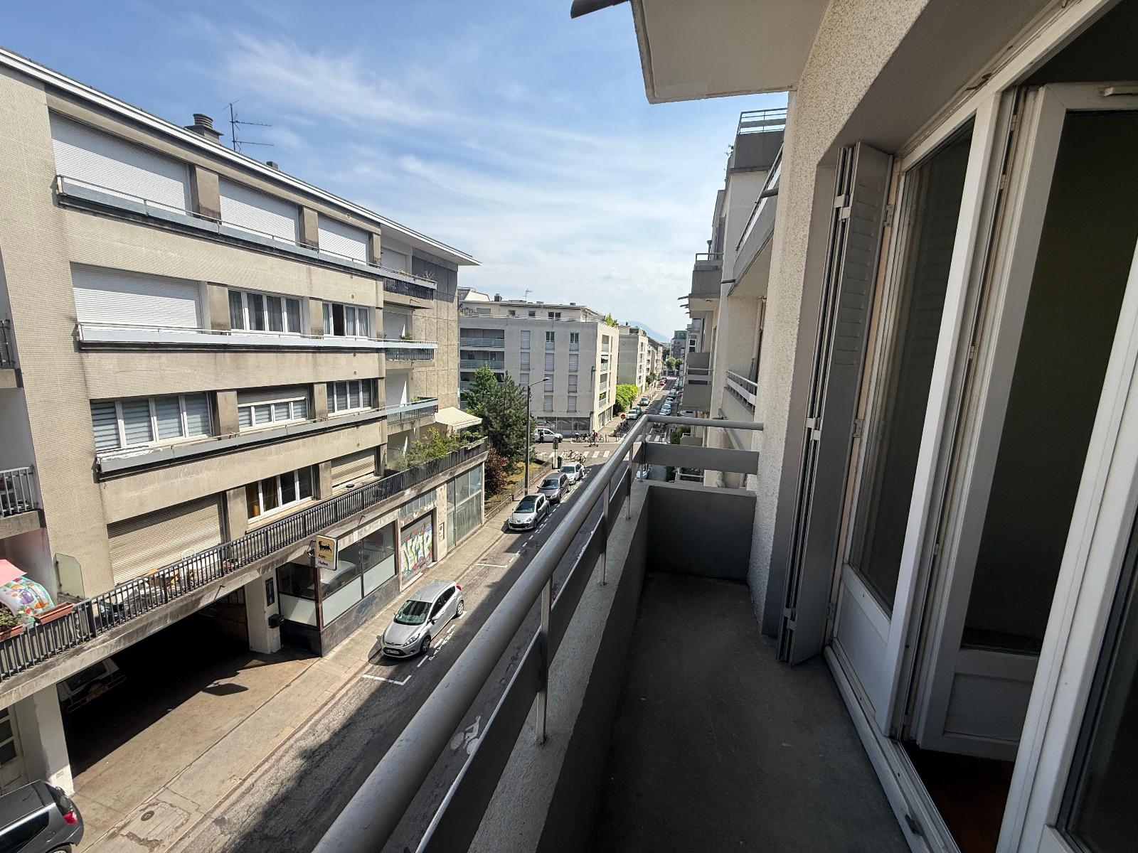 Appartement Rue Aimé Berey à Grenoble