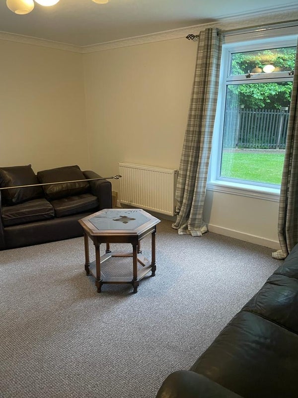 Flat Wester Drylaw Place in City of Edinburgh