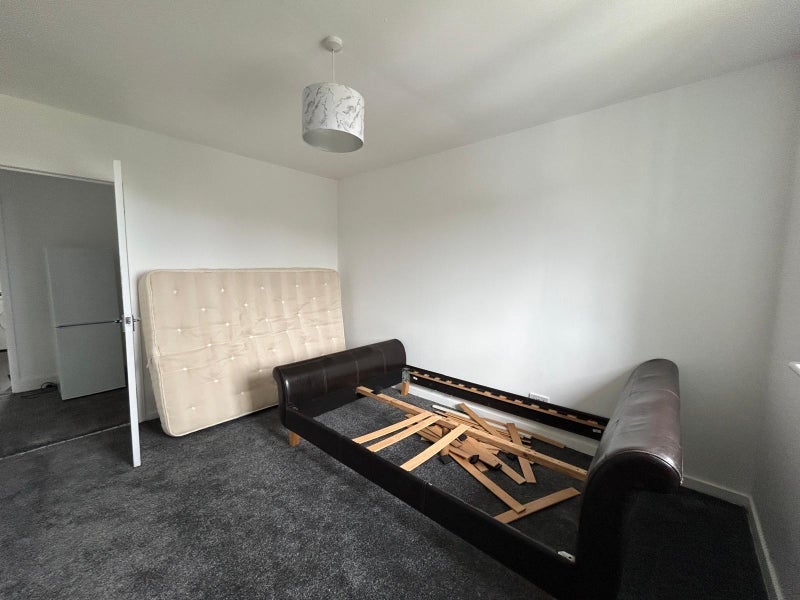 Flat Wester Drylaw Place in City of Edinburgh