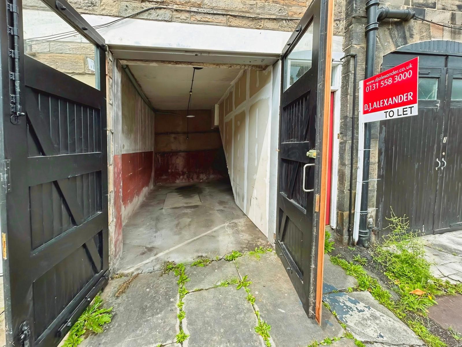 Flat Randolph Lane in City of Edinburgh