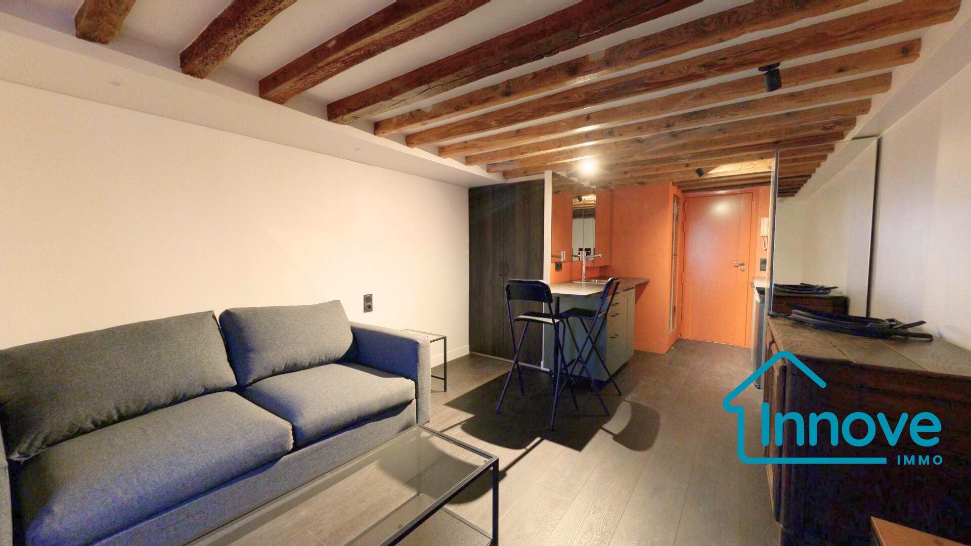 Chambre Quai des Grands Augustins à Paris