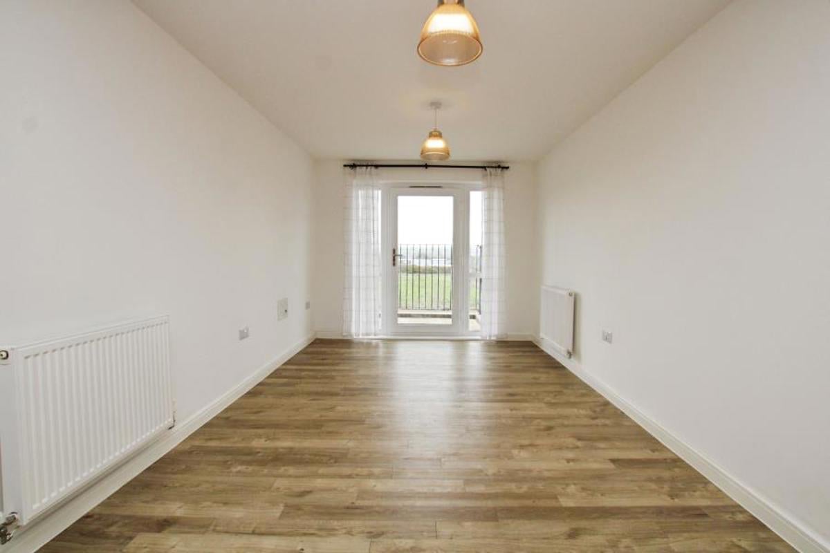 Flat Bridgeman Way in Catbrain