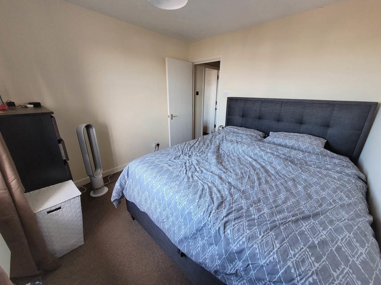 Flat Friarscroft Way in Aylesbury