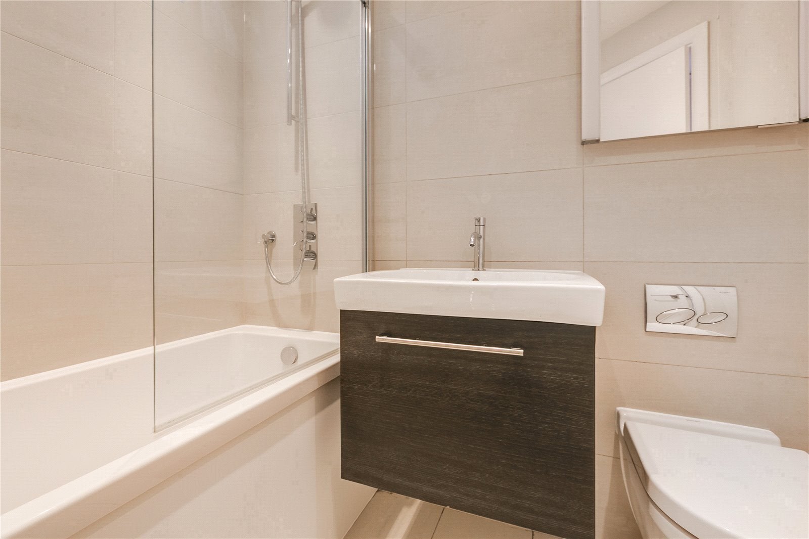 Flat Barker Drive in Greater London