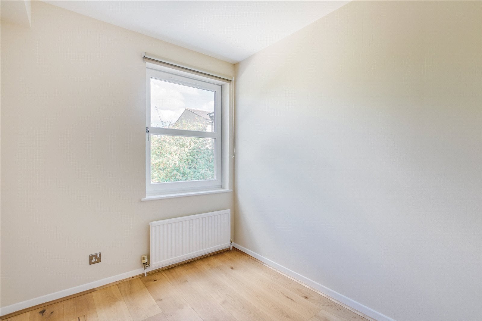 Flat Barker Drive in Greater London
