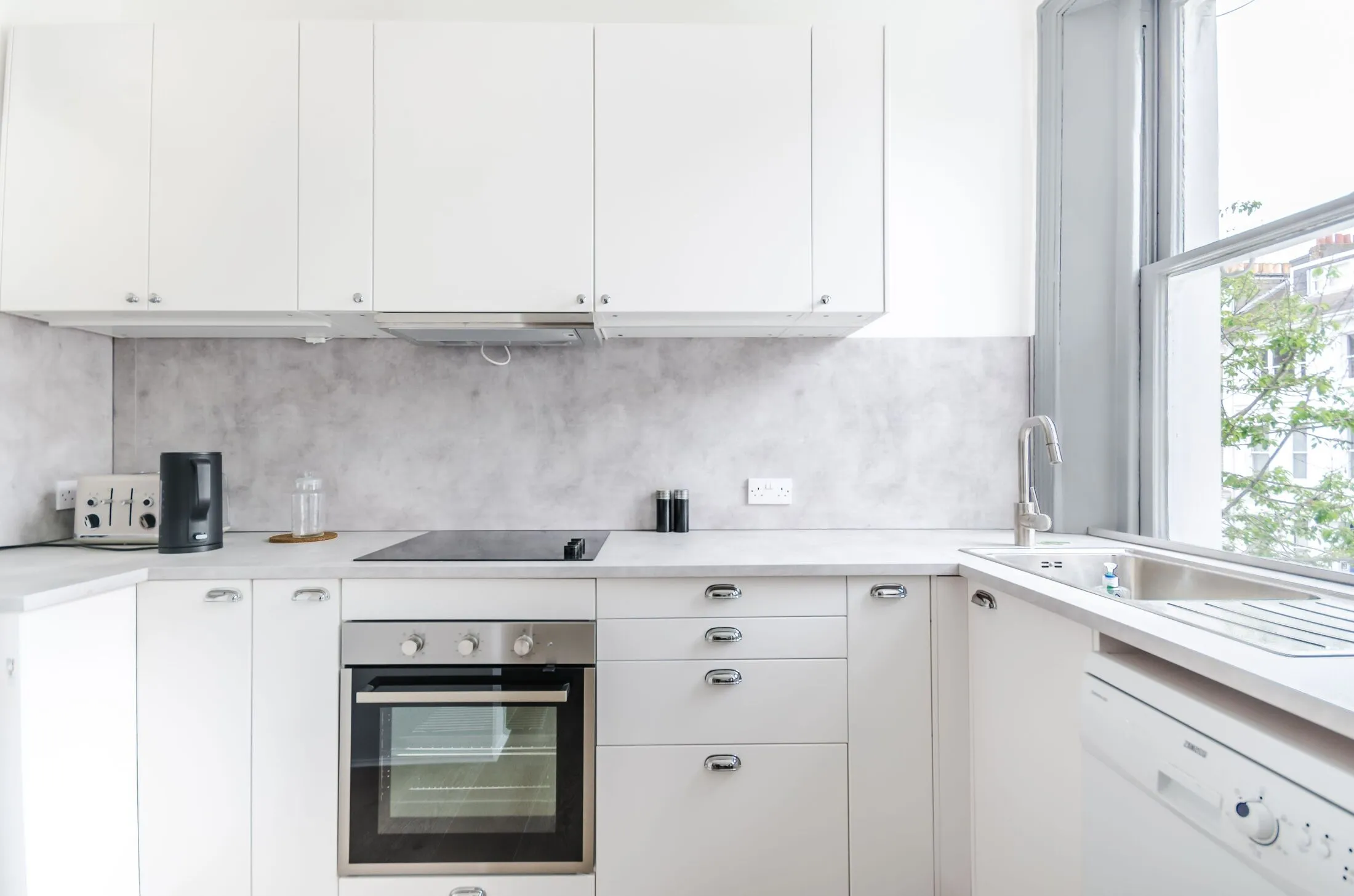 Flat Henniker Mews in Greater London