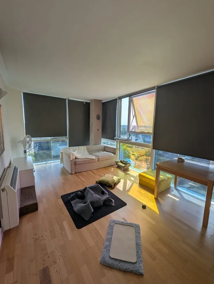 Flat Lanark Square in Greater London