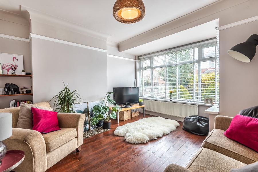 House Woodliffe Crescent in Leeds