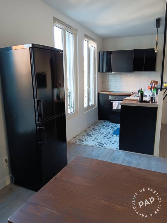 Flat Rue Antoinette Fouque in Paris