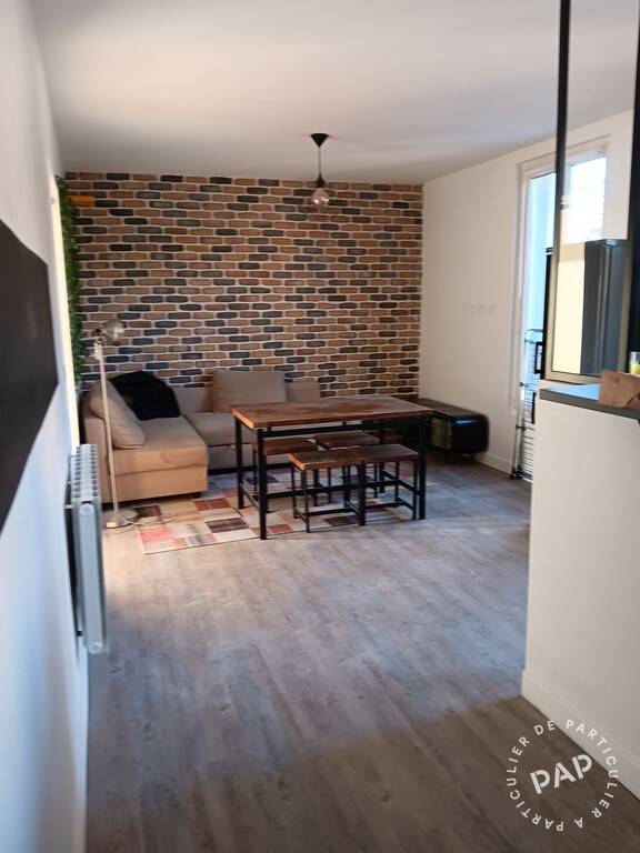 Flat Rue Antoinette Fouque in Paris
